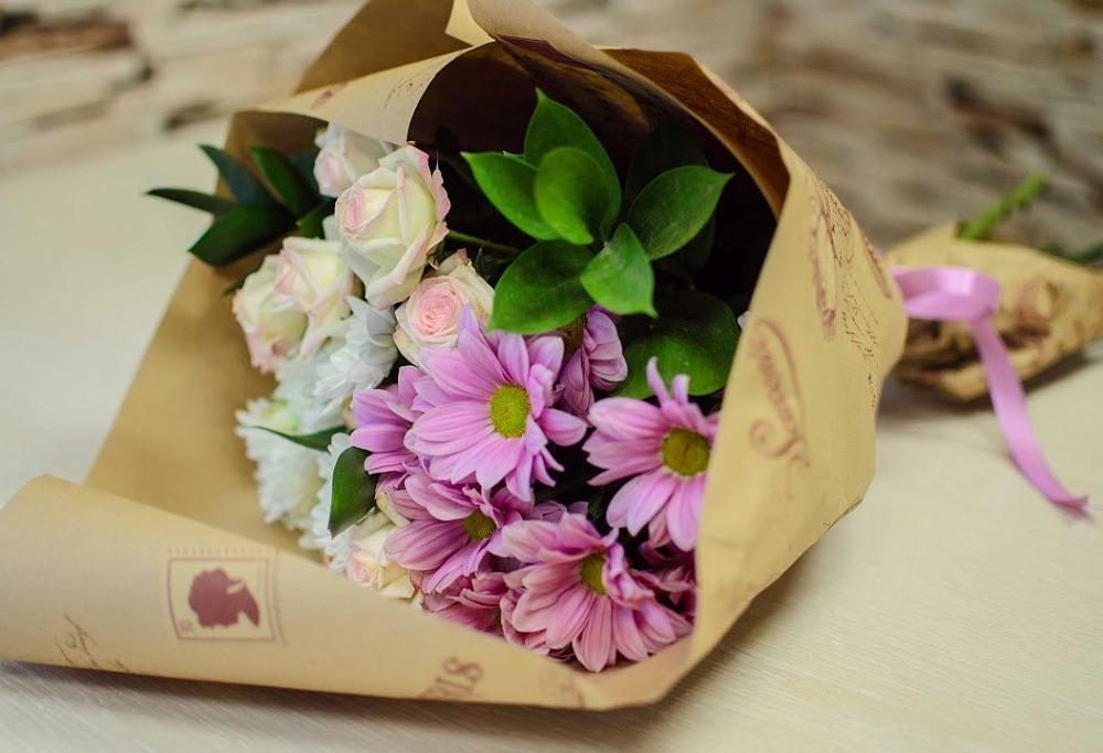 Букет цветов из: Розы и Хризантемы в Лунево