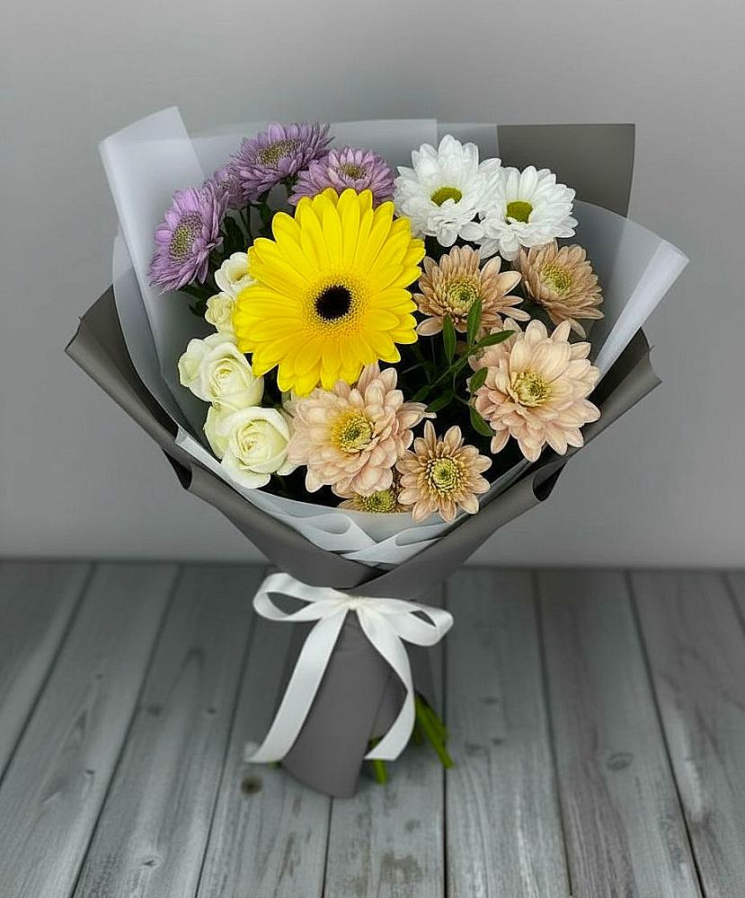 Букет цветов из: Розы, Герберы и Хризантемы в Лунево