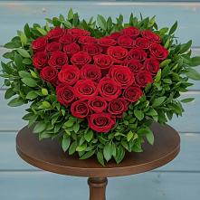 Цветочная композиция из Розы в виде сердца в Лунево