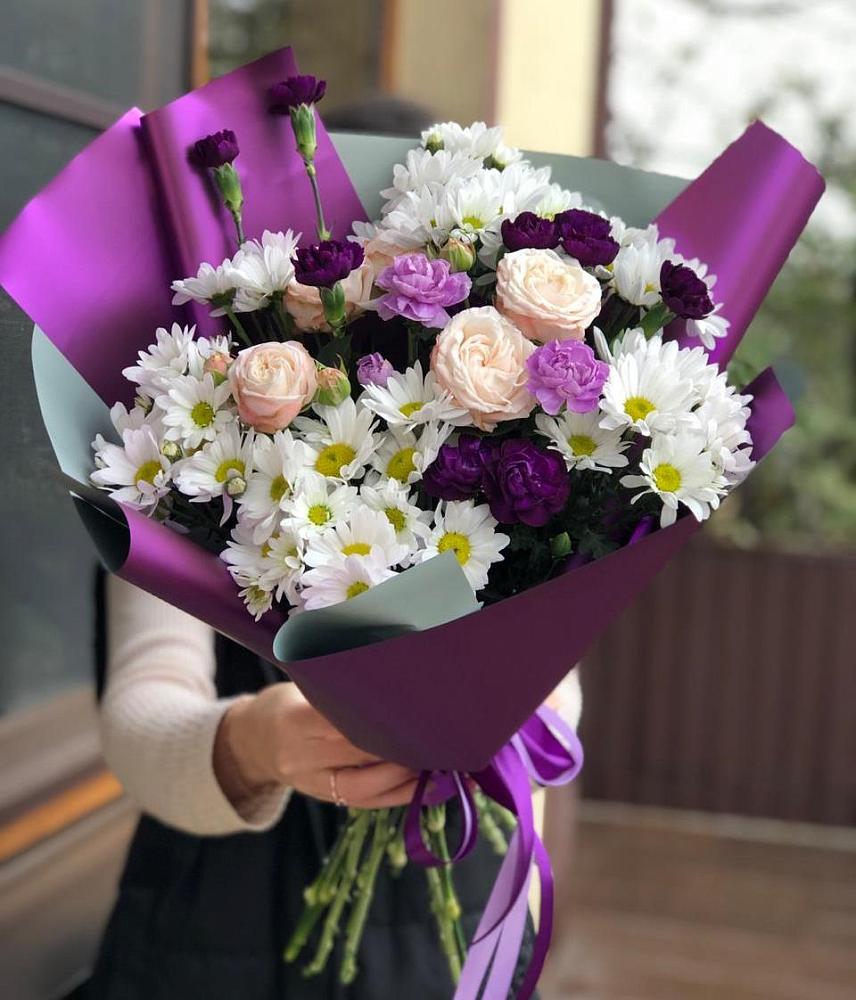 Букет цветов из: Хризантемы, Гвоздики и Розы в Лунево