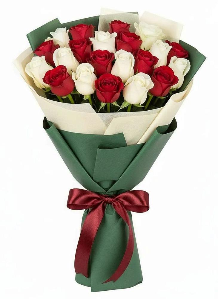 Букет Микс из красных и белых роз в Лунево