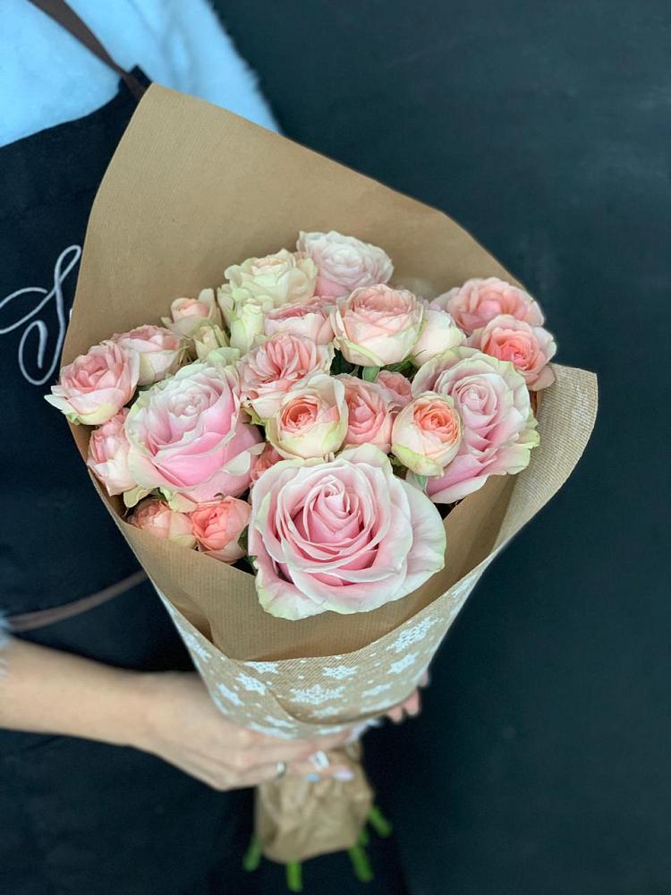 Букет цветов из: Хризантемы и Розы в Лунево