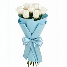 Букет 7 белых роз Проуд в Лунево