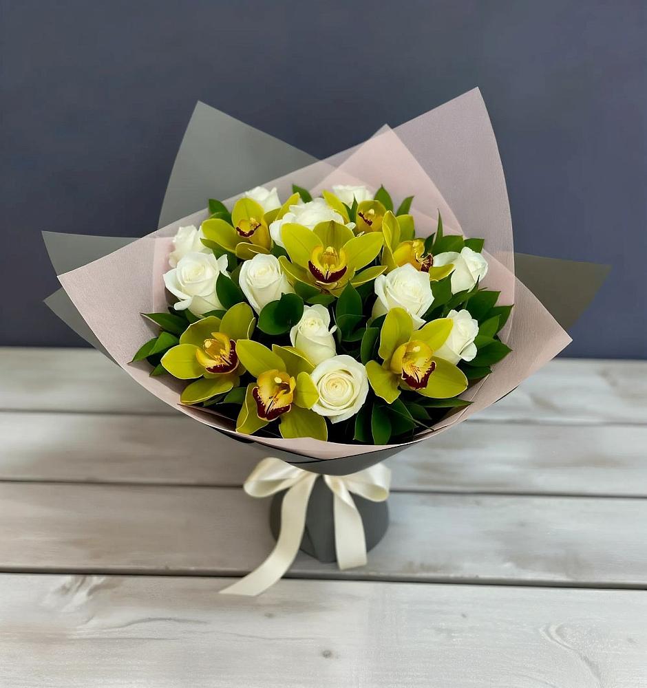 Букет цветов из: Орхидеи и Розы в Лунево