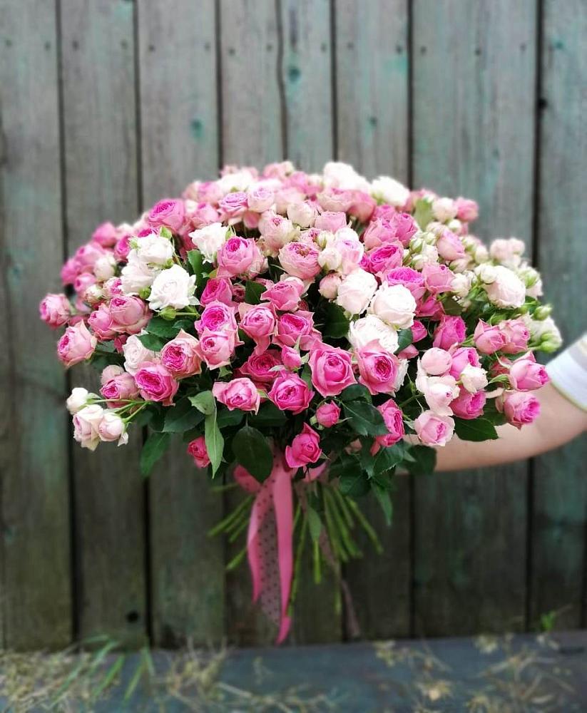 Букет Розовые кустовые розы Натали и Лав Лидия в Лунево