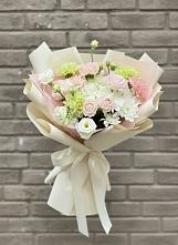 Букет цветов из:  Гвоздики, Розы, Лизиантусы и Хризантемы в Лунево