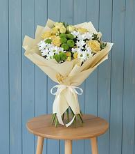 Букет цветов из:  Хризантемы и Розы в Лунево
