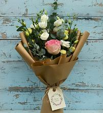 Букет цветов из:  Розы и Лизиантусы в Лунево